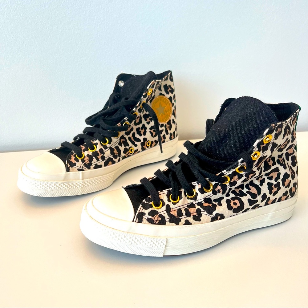 CONVERSE Women's Chuck Taylor All Star Animalier Leopard Print Men’s 8/Woman’s10